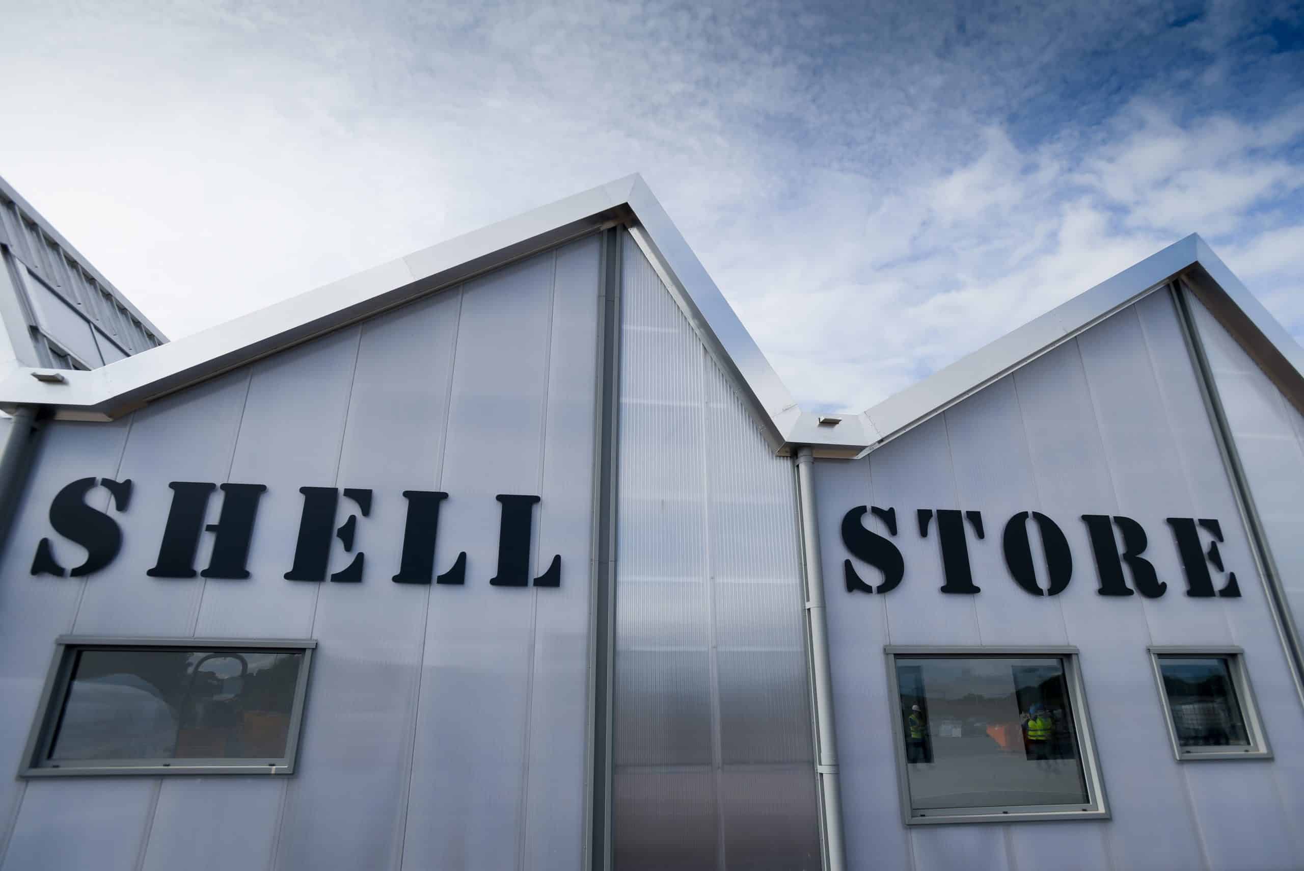 Shell store building